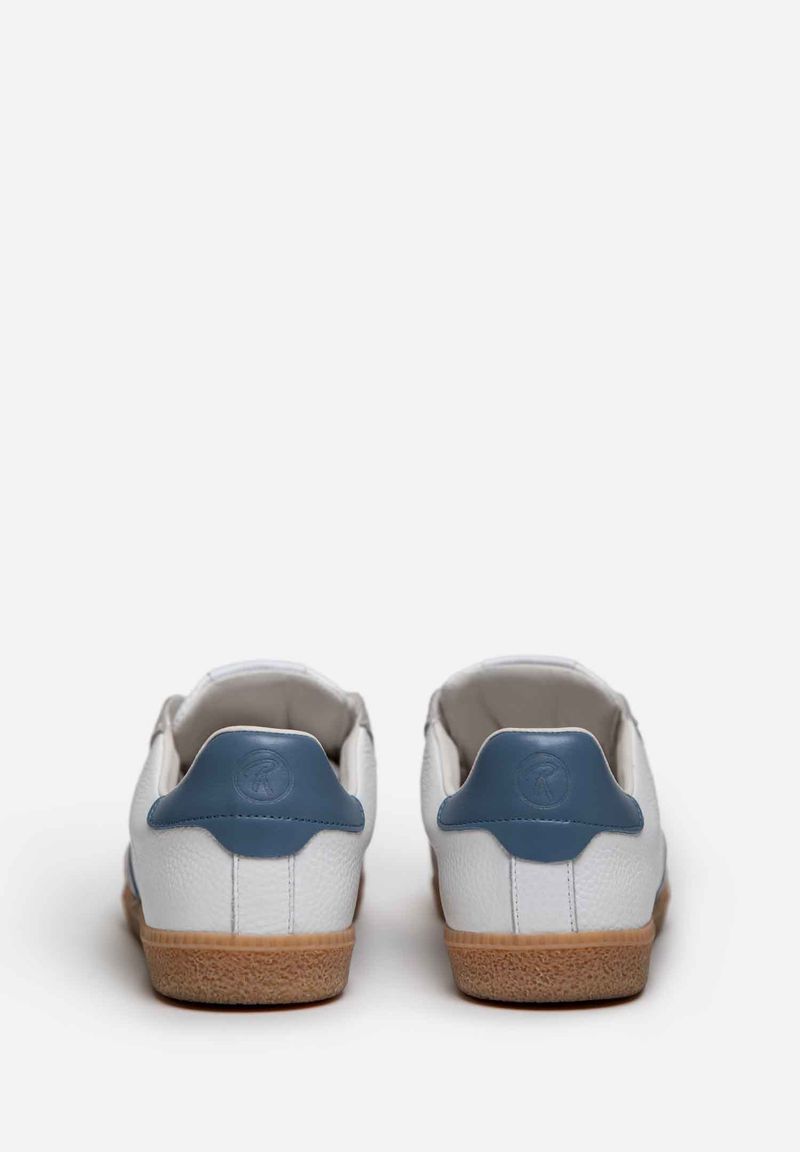 SNEAKERS AXIS